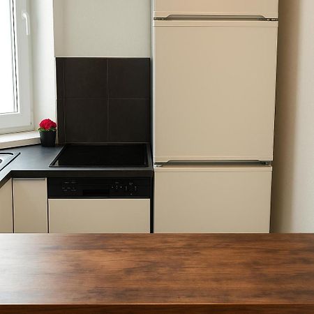 Anna Zimmer Familienzimmer Mit Gemeinschaftskueche Im Zentrum Von ไฮล์บรอนน์ ภายนอก รูปภาพ