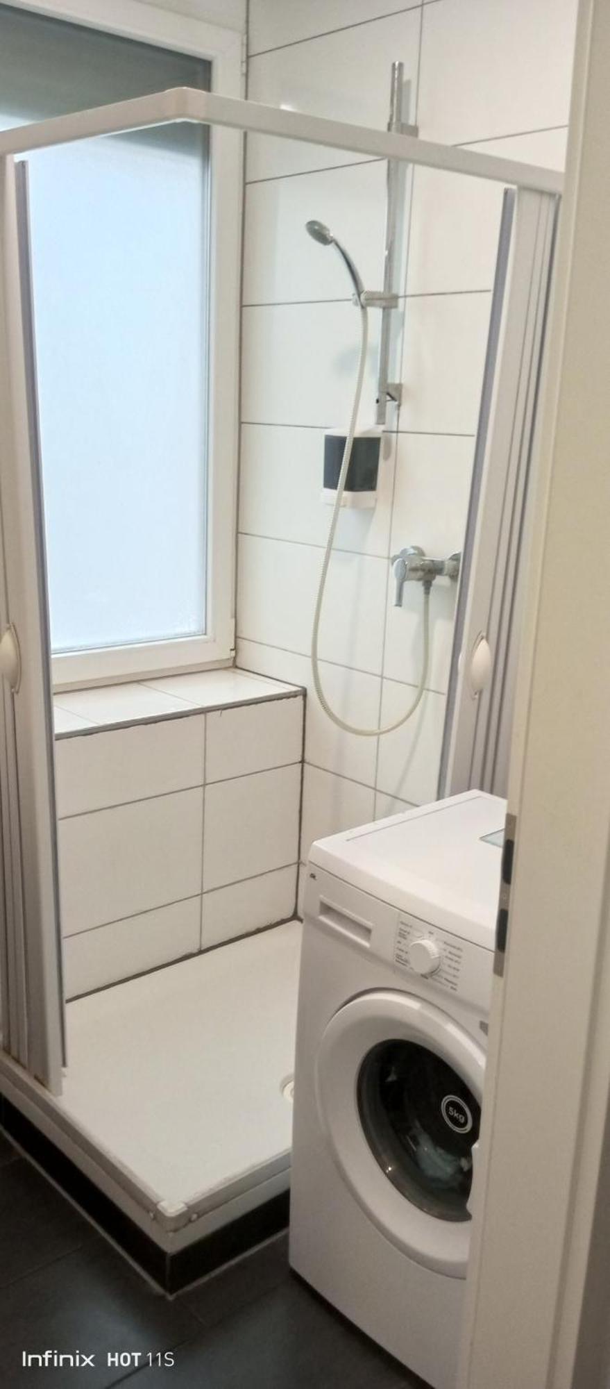 Anna Zimmer Familienzimmer Mit Gemeinschaftskueche Im Zentrum Von ไฮล์บรอนน์ ภายนอก รูปภาพ